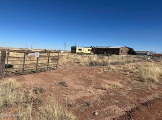 7758 Sunrise Rd, Holbrook, AZ 86025
