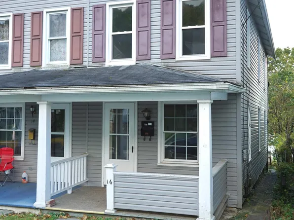 16 Woods Ln, Lewistown, PA 17044