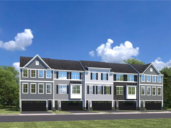 110 Scenic Ridge Dr, Robinson Township, PA 15205