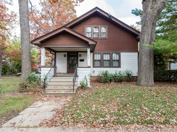 325 N Jackson St, Waukegan, IL 60085