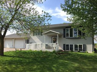 701 W Birch St, Saint Joseph, MN 56374