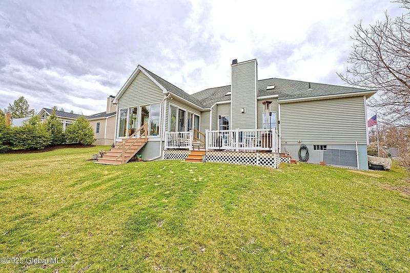 3rd image of 28 Greyledge Drive