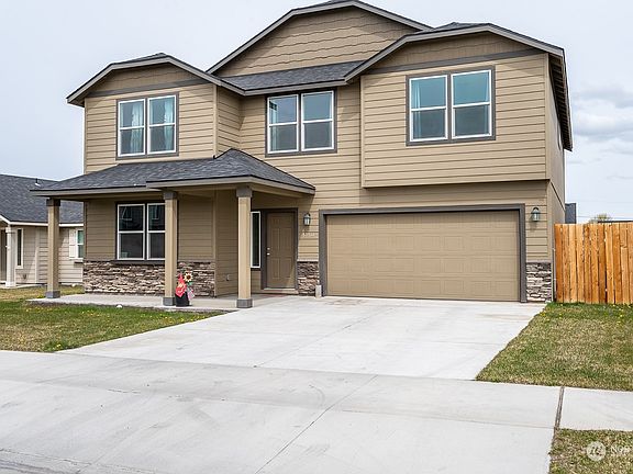 2nd image of 1350 E Brecken Drive