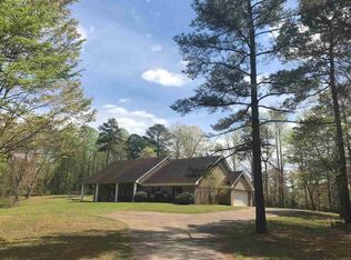 720 Antioch Shiloh Rd, Pelahatchie, MS 39145