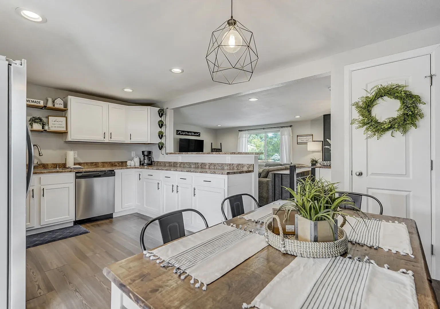 7173 Palmer Park Blvd — Photo 1