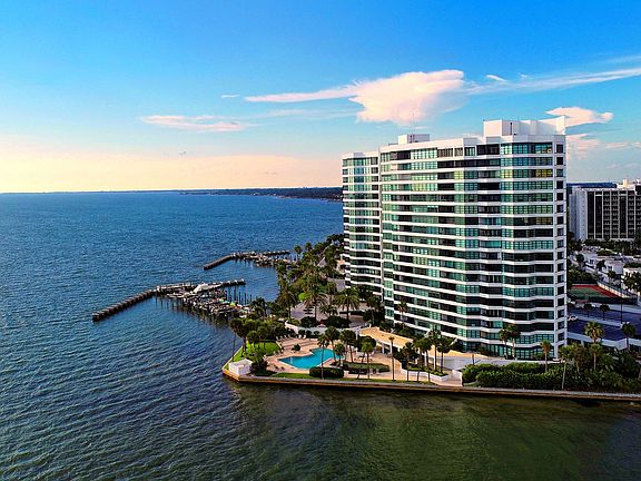 2nd image of 888 Boulevard Of The Arts #1003