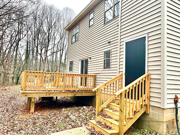 2nd image of 901 Balvenie Ct