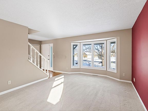 4th image of 11712 Sierra Ct