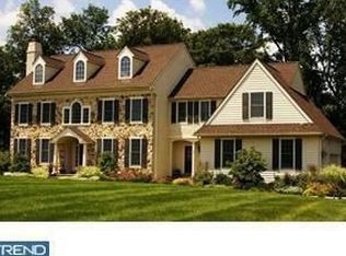 1060 Tyler Dr, Newtown Square, PA 19073