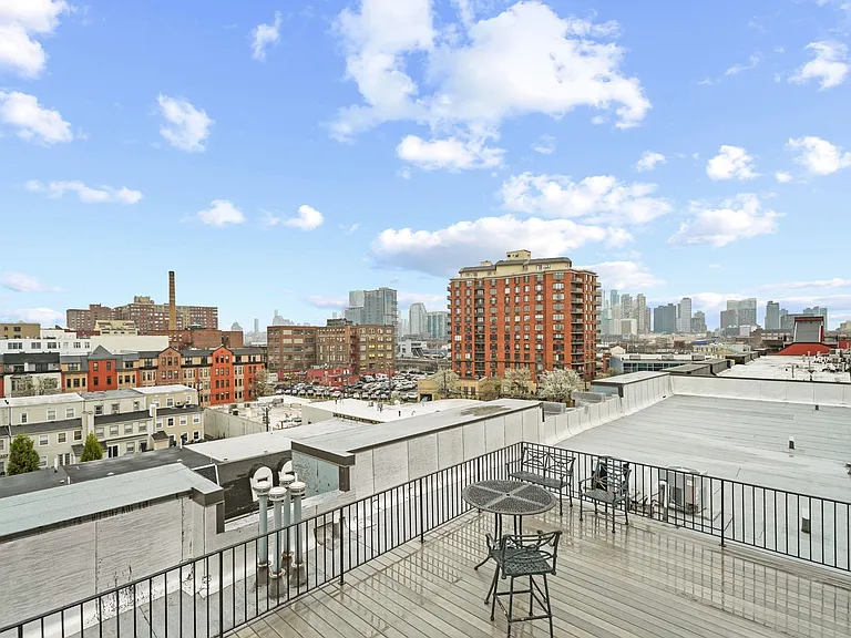 84 Adams St #5C — Photo 23