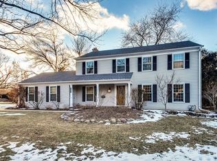 750 Dundee Ave, Barrington, IL