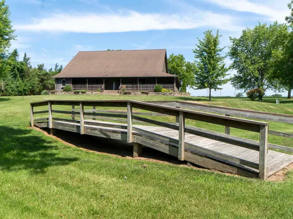 10509 W Riekena Rd, Mapleton, IL 61547