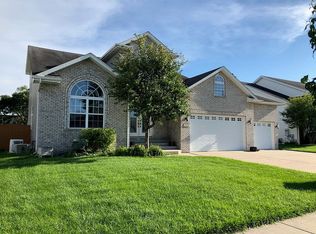 2125 E Rock Ridge Dr, Diamond, IL 60416