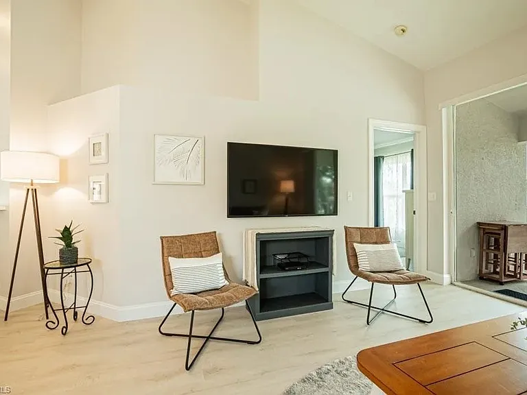5090 Cedar Springs Dr #204 — Photo 16