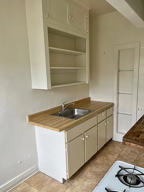 1 bed, 355 sqft, $1,400 — Photo 4