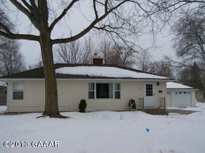 1st image of 800 Westwood Dr