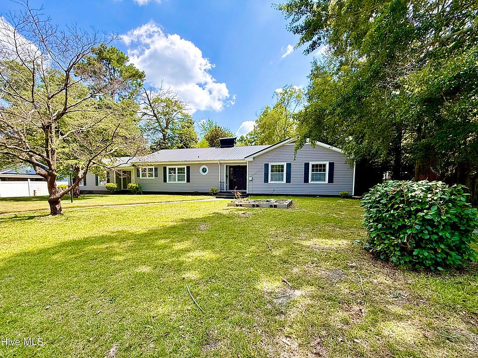 1st image of 403 Wilson Avenue