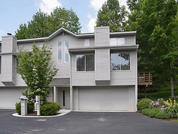 HAW CREEK VILLA #107