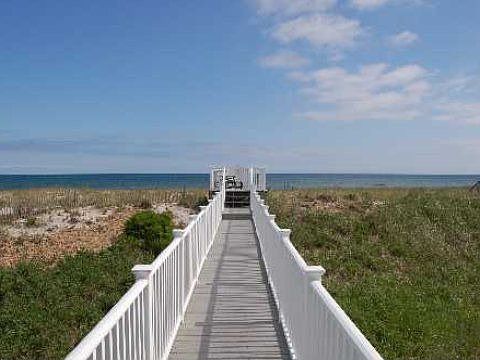 2nd image of 901 Dune Rd