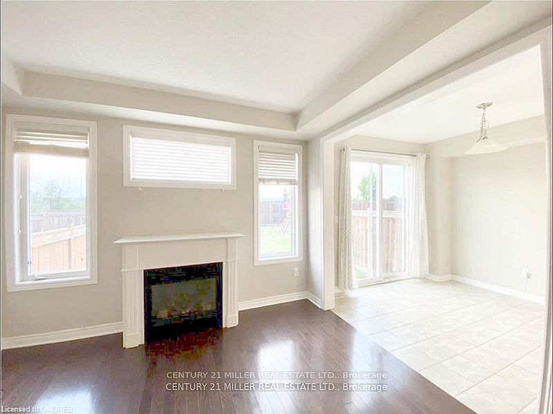 Oakville Townhouse for rent - 3 Bedrooms — photo 4