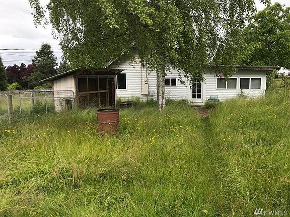3rd image of 9919 Vickery Ave E