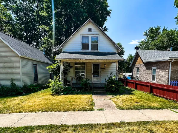 305 1/2 W Eureka St, Champaign, IL 61820