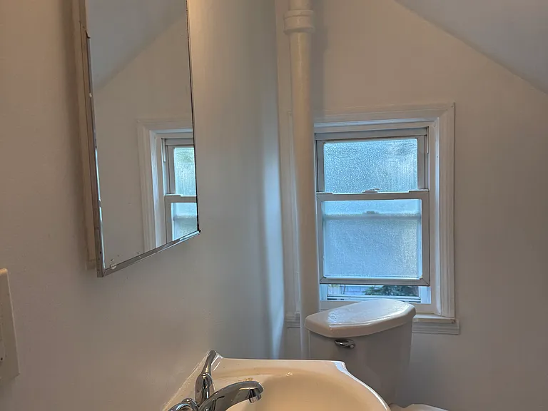 7535 Republic Ave — Photo 16
