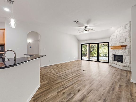 5th image of 2513 Wanakah Ridge Dr