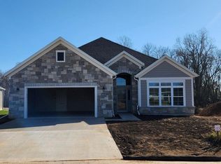 5635 N Kestrel Cir, Appleton, WI 54913