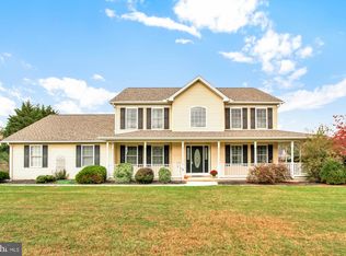 12 Berkshire Dr, Shrewsbury, PA 17361