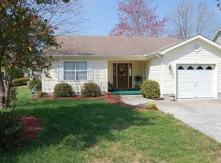 913 Wind Sail Ct, Murrells Inlet, SC 29576