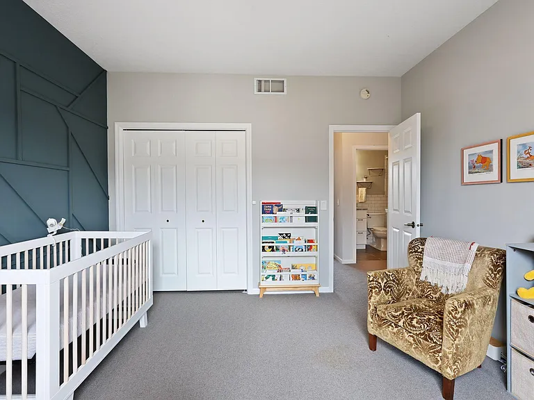 9 4th Ave N #103 — Photo 17
