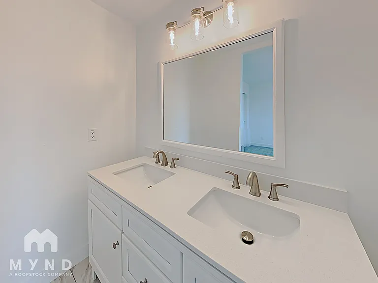 909 S 5th Ave #2 — Photo 8