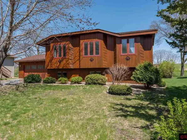 2324 Fair St, Mankato, MN 56001