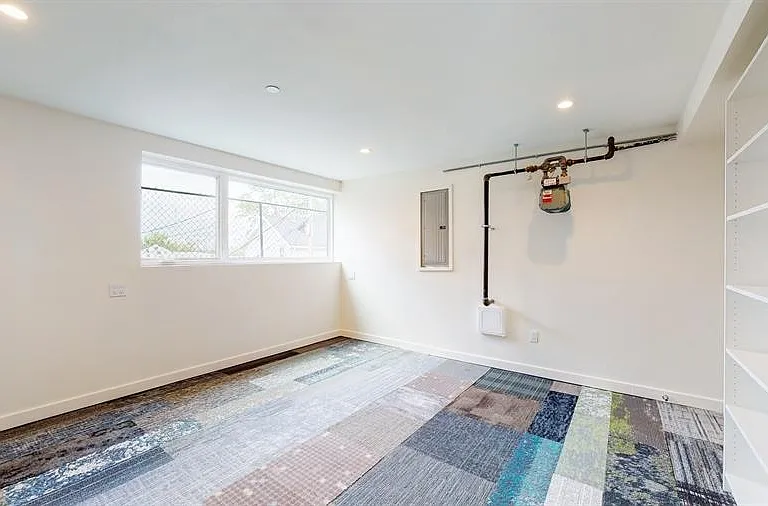 16 Tiernans Ln — Photo 15