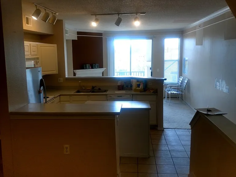 1882 Mallard Dr — Photo 9