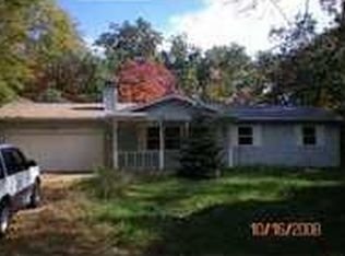 52626 Juniper Rd, South Bend, IN 46637