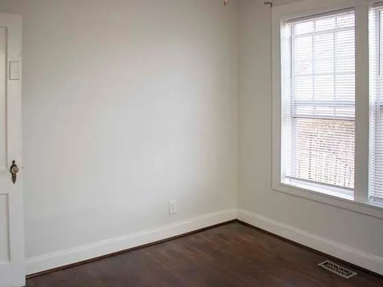 4032 Walker Blvd — Photo 21