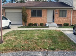 3700 Old Creek Rd #124, Troy, MI 48084