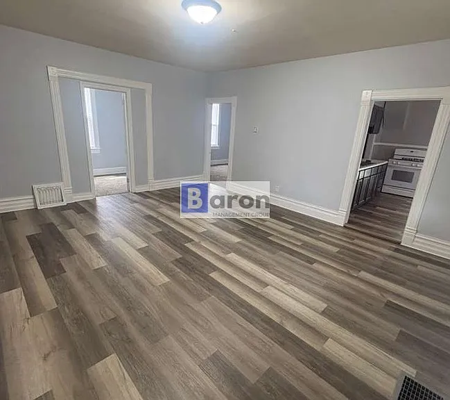 1317 Poland St — Photo 4