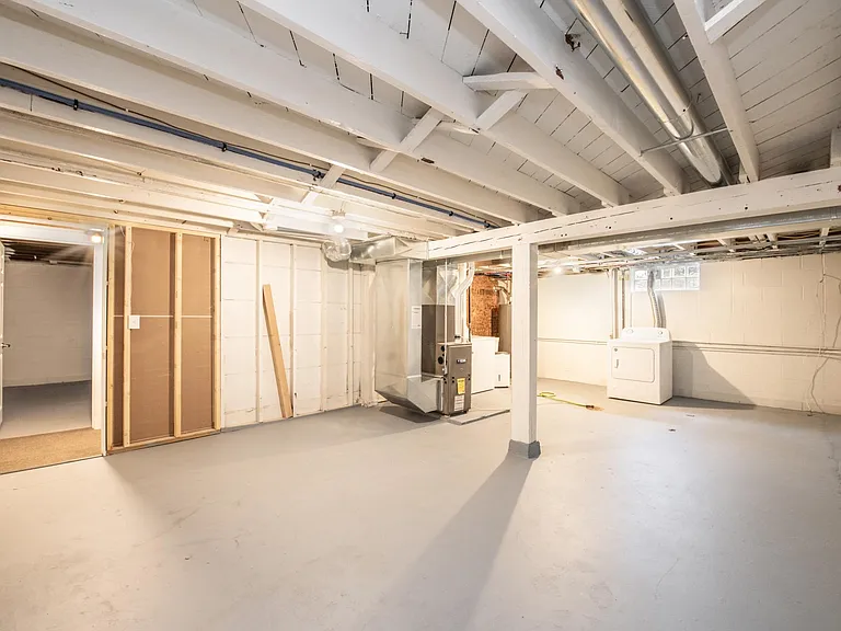 Spacious Shared Basement