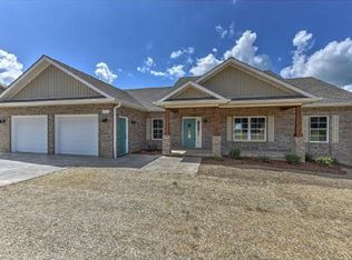 797 Hales Chapel Rd, Johnson City, TN 37615