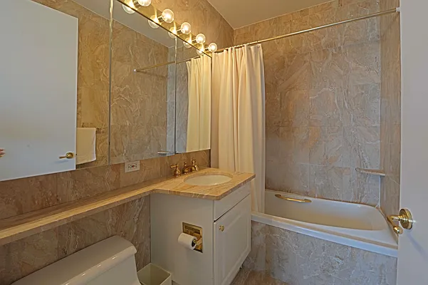 Sold by Jamie Bernstein LREB | media 20