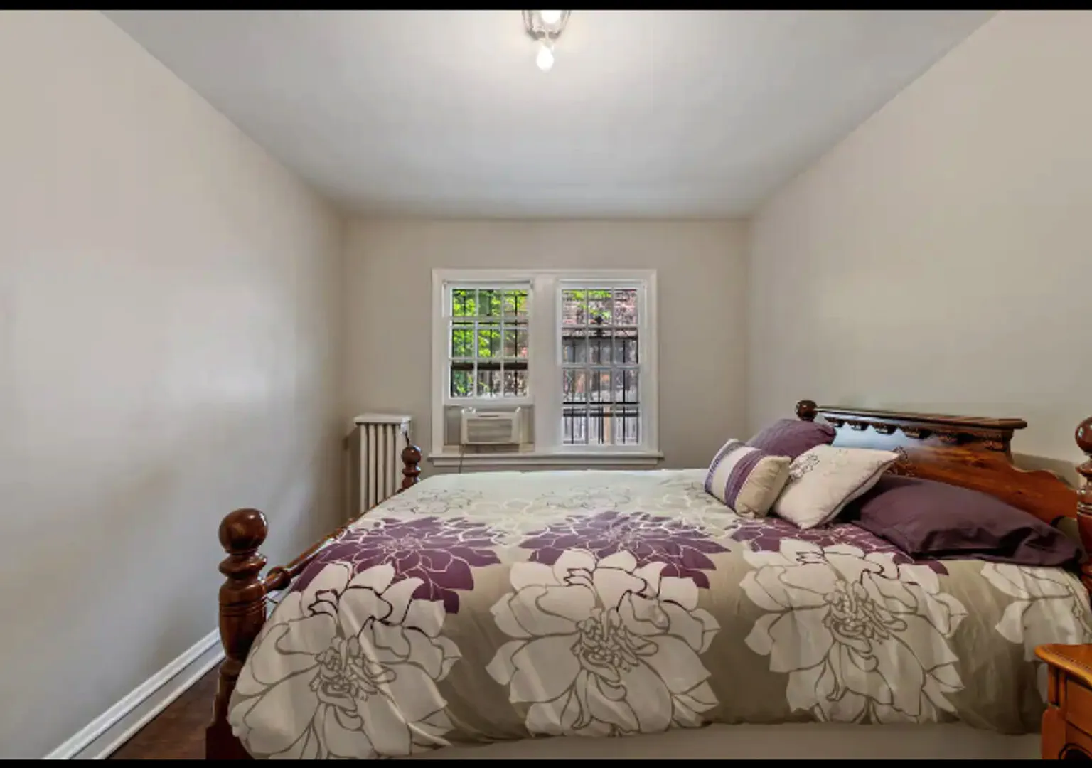 1st floor apt nr Shaker HTS close to RTA rail & main hospitals in Cle — Photo 3