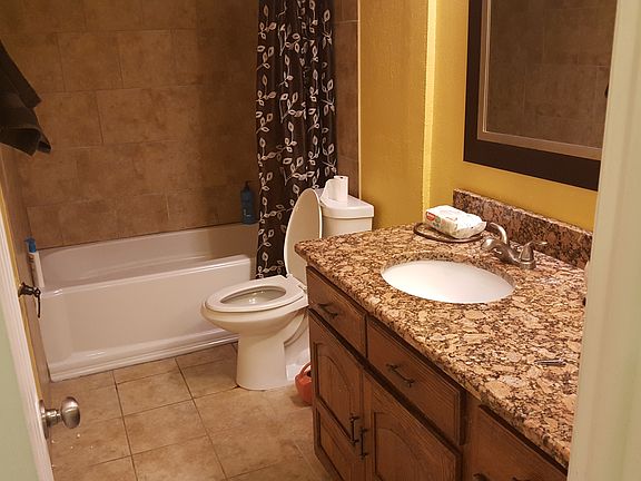 4th image of 14701 Pine Glen Cir