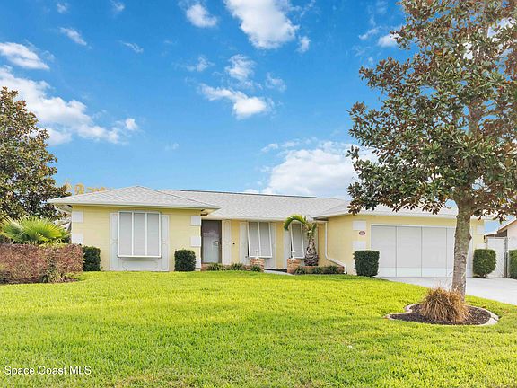 4th image of 3557 Nicklaus Dr
