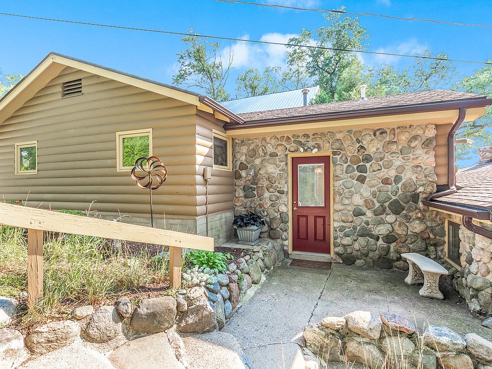 1985 E Hess Lake Dr, Newaygo, MI 49337 Zillow