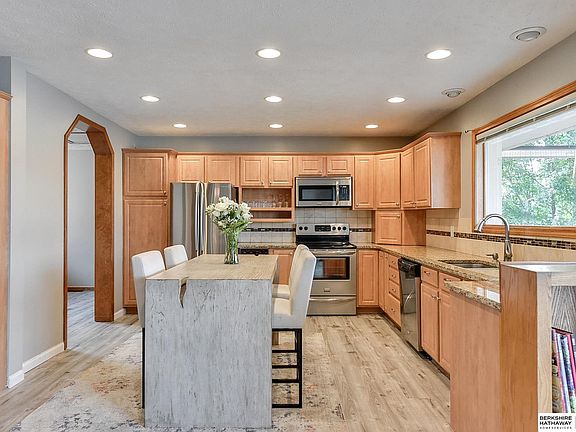 5th image of 8502 Kauai Dr