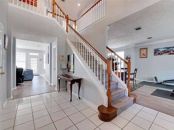 3rd image of 4422 Plantation Creek Drive