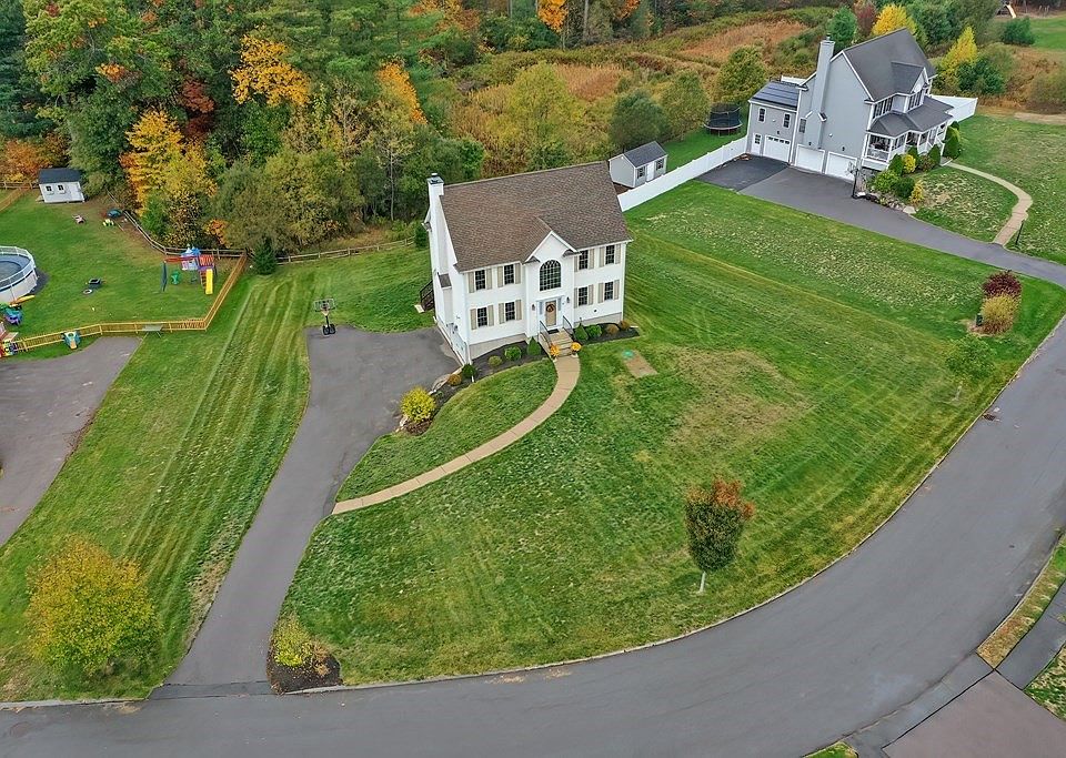 1st image of 7 Allen Dr